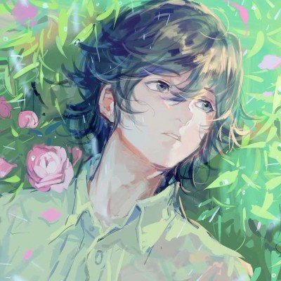 男子手欠点柳絮引燃路边小车